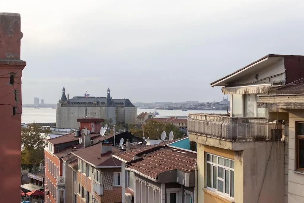 Apartment Soft And Historic 3Br Home W Iconic Haydarpasa View Istanbul
