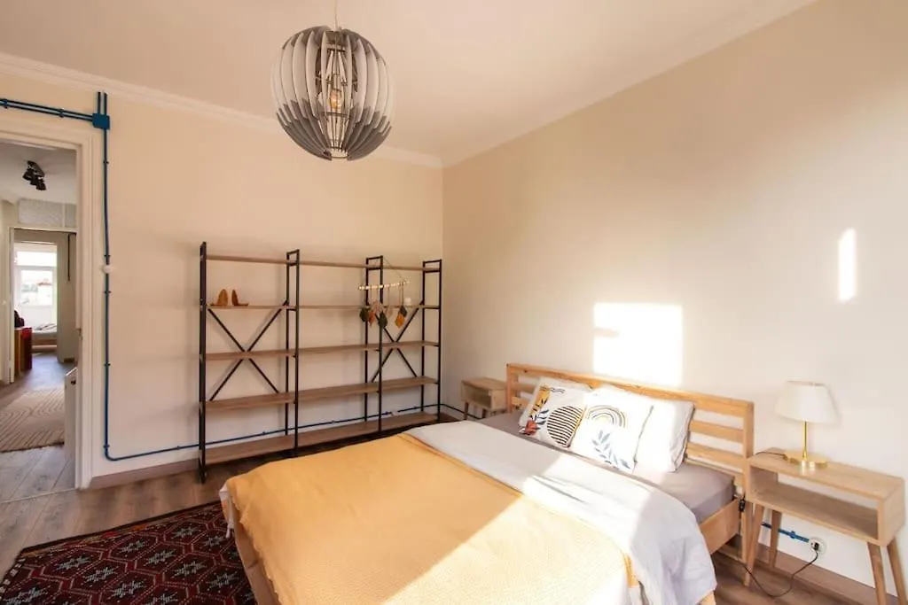 Apartment Soft And Historic 3Br Home W Iconic Haydarpasa View Istanbul