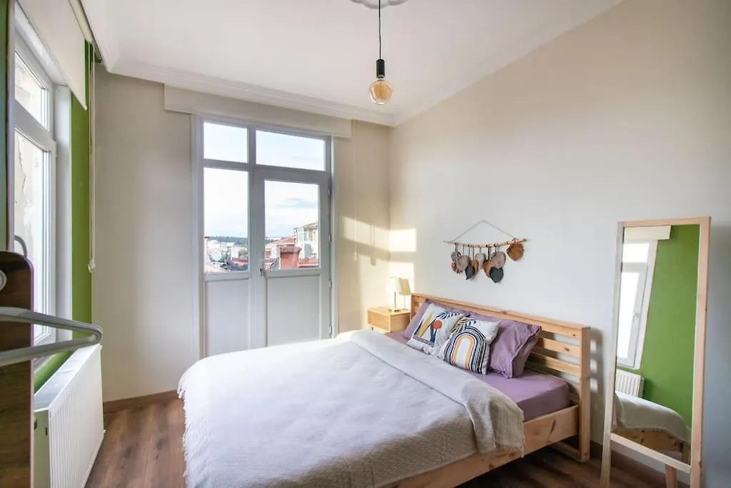 Apartment Soft And Historic 3Br Home W Iconic Haydarpasa View Istanbul