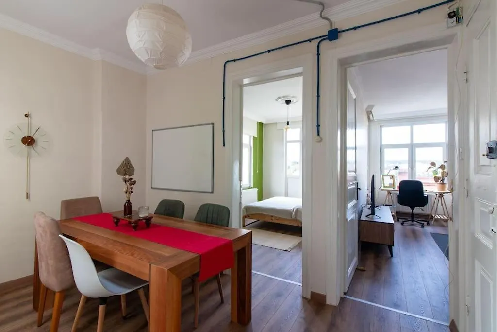 Soft And Historic 3Br Home W Iconic Haydarpasa View Istanbul